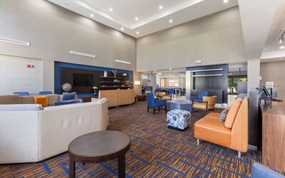 Lobby seating and coworking space at Best Western Plus Elgin - Chicago.