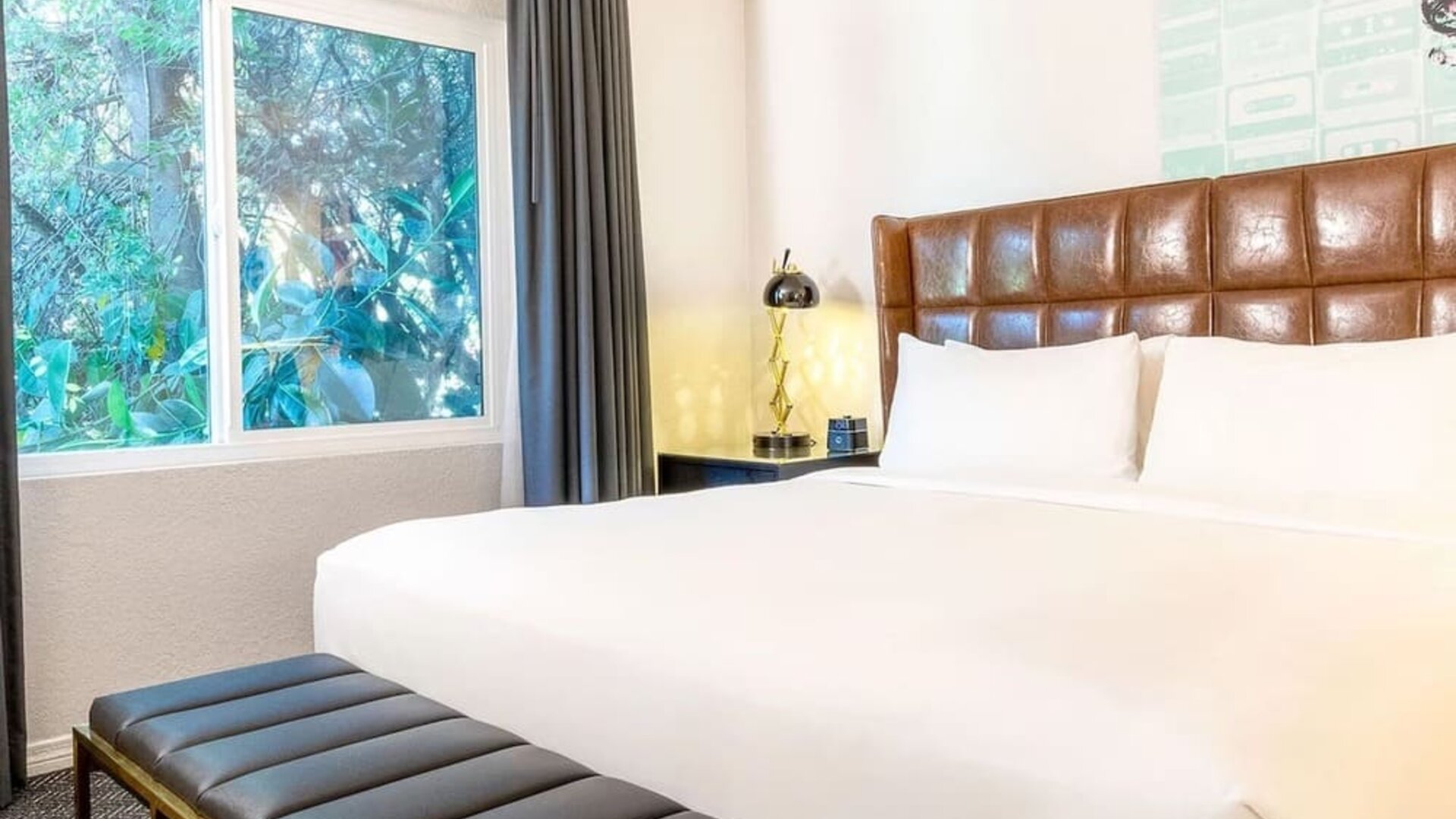 Day use room at Montrose At Beverly Hills.