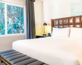 Day use room at Montrose At Beverly Hills.