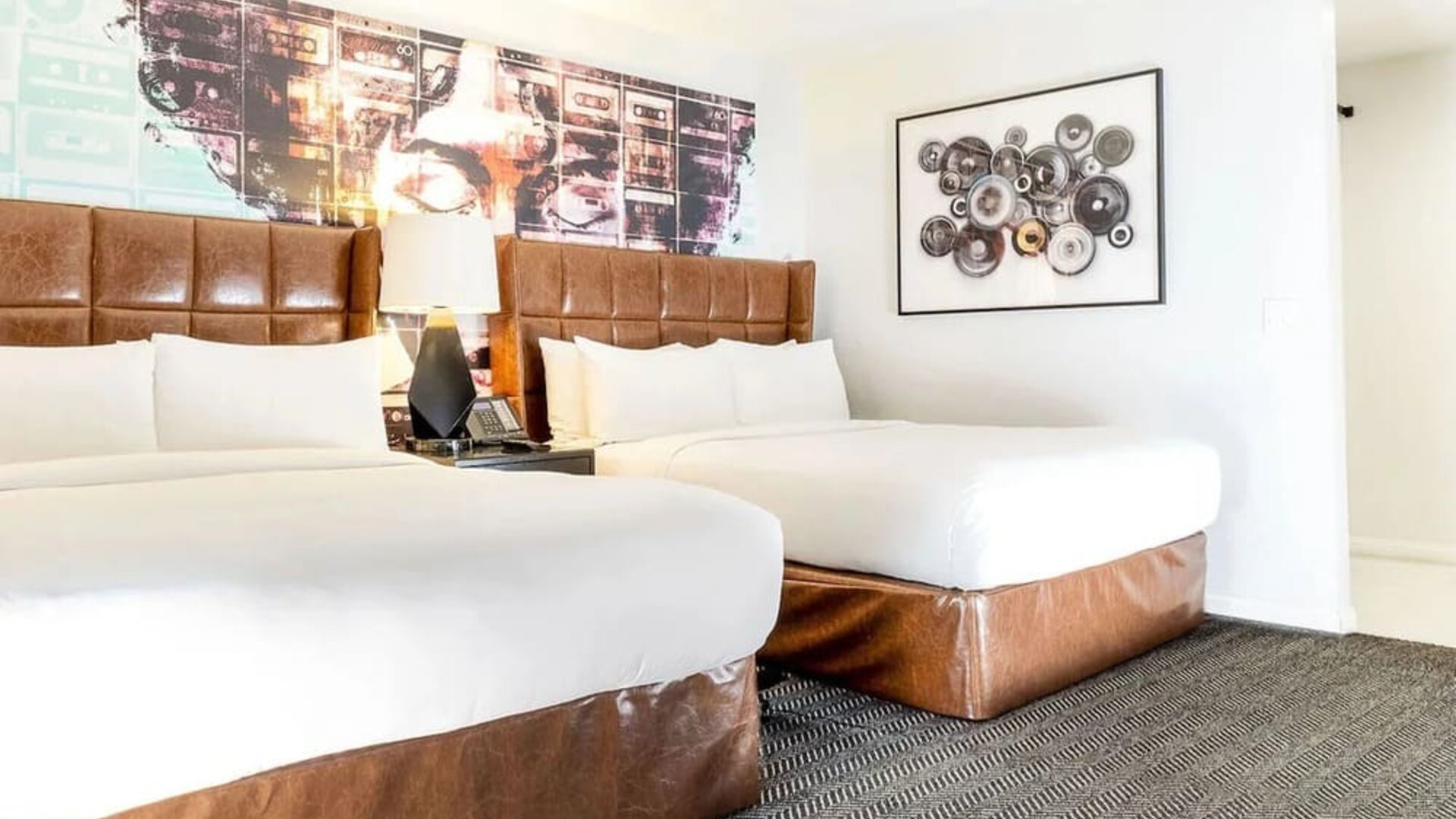 Day use twin room at Montrose At Beverly Hills.