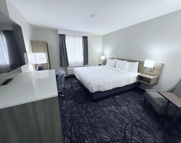 Day use room at Clarion Pointe.