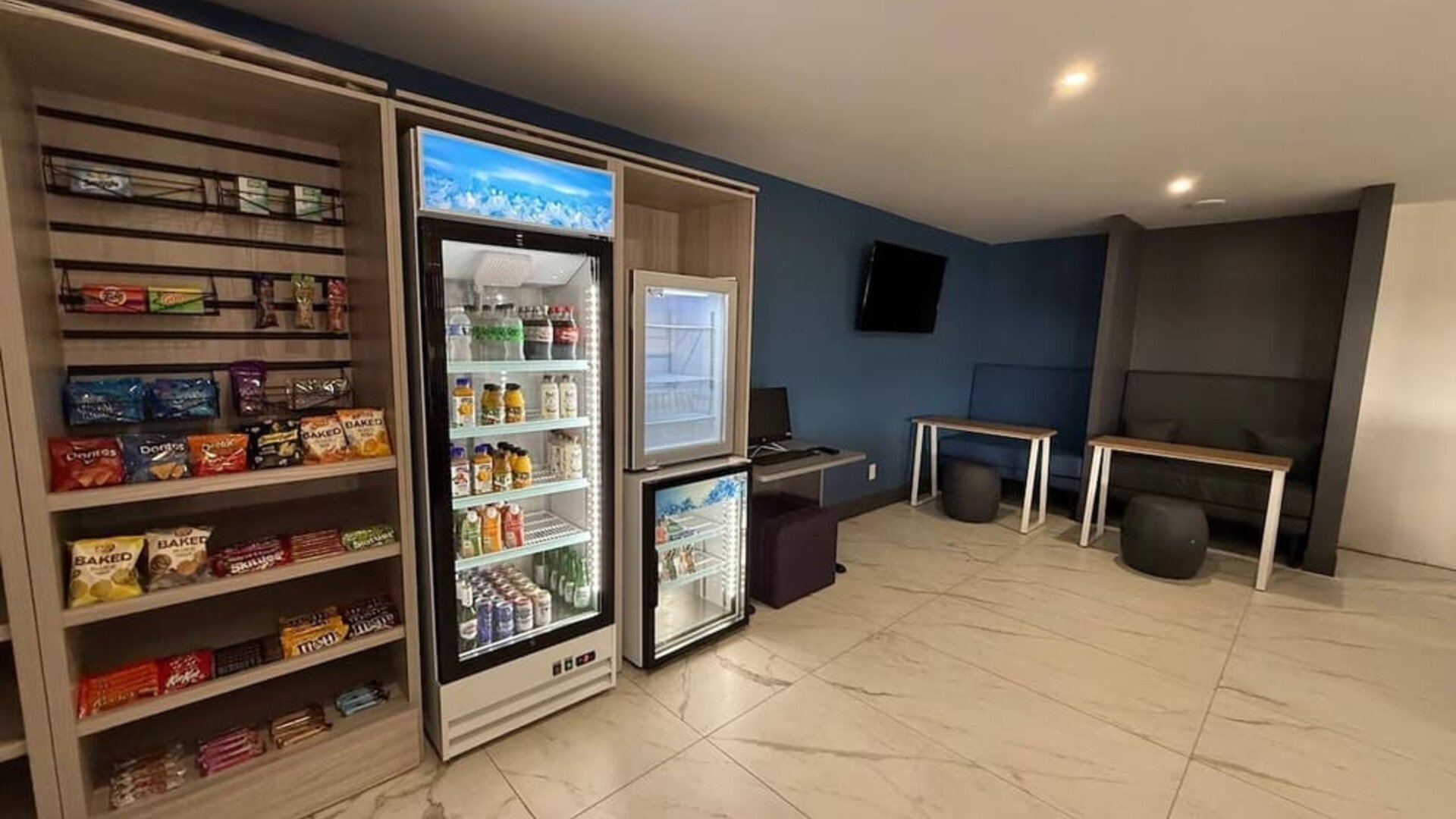 Vending machine at Clarion Pointe.