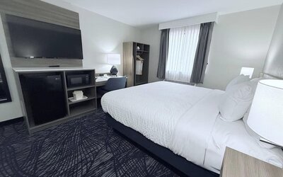 Day use room at Clarion Pointe.