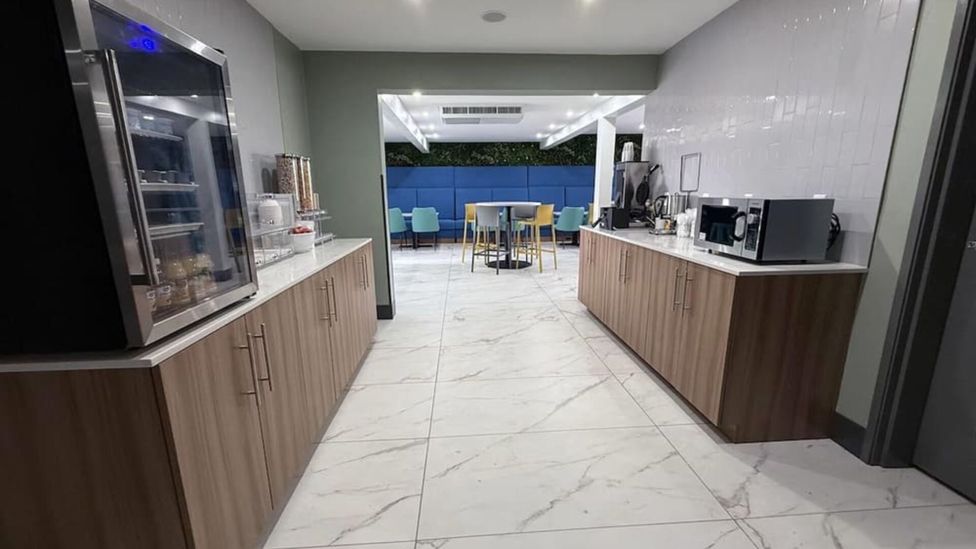 Breakfast available at Clarion Pointe.