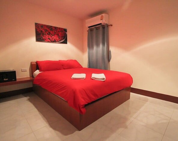 Day use room at Walking Street Guest House.