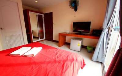 Day use room at Walking Street Guest House.