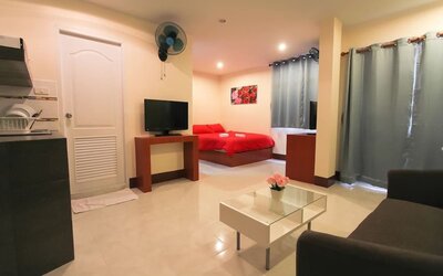 Day use room at Walking Street Guest House.