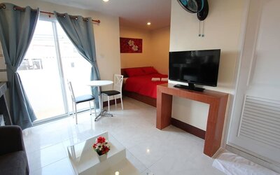 Day use room at Walking Street Guest House.