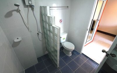 Guest bathroom at Walking Street Guest House.