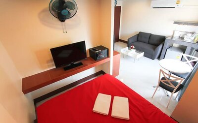 Day use room at Walking Street Guest House.