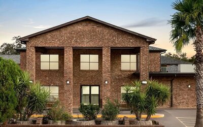 Hotel exterior at Super 8 By Wyndham Universal City.