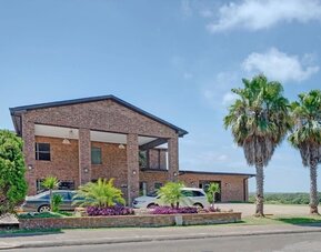 Parking available at Super 8 By Wyndham Universal City.