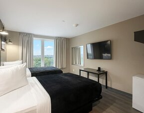 Double room at LIV Hotel Bronx.