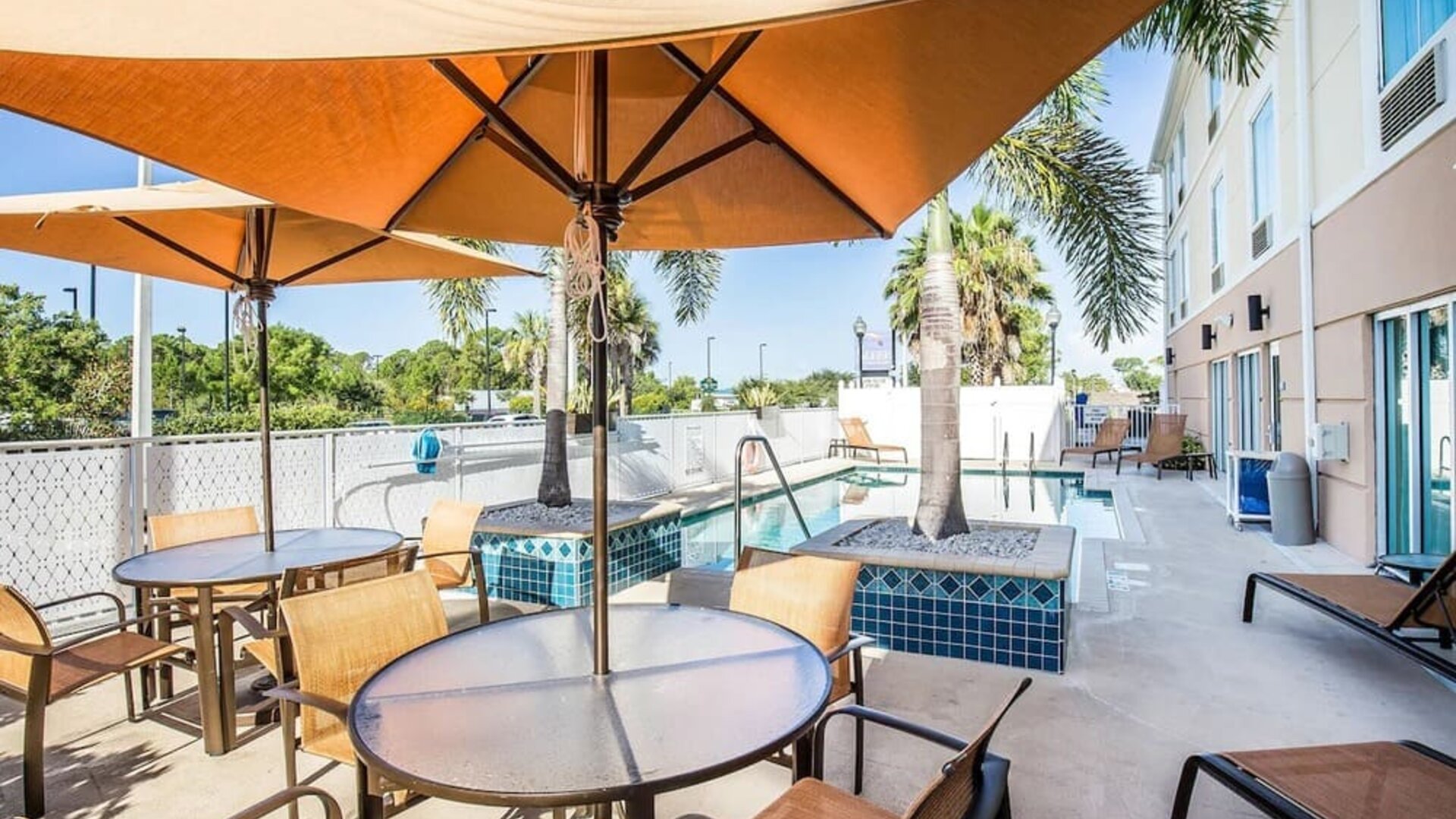 Outdoor terrace at Sleep Inn & Suites Port Charlotte - Punta Gorda.