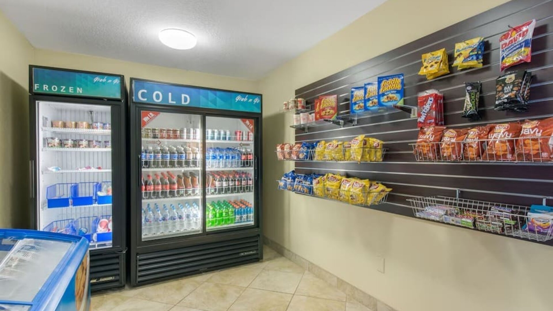 Vending machine at Sleep Inn & Suites Port Charlotte - Punta Gorda.