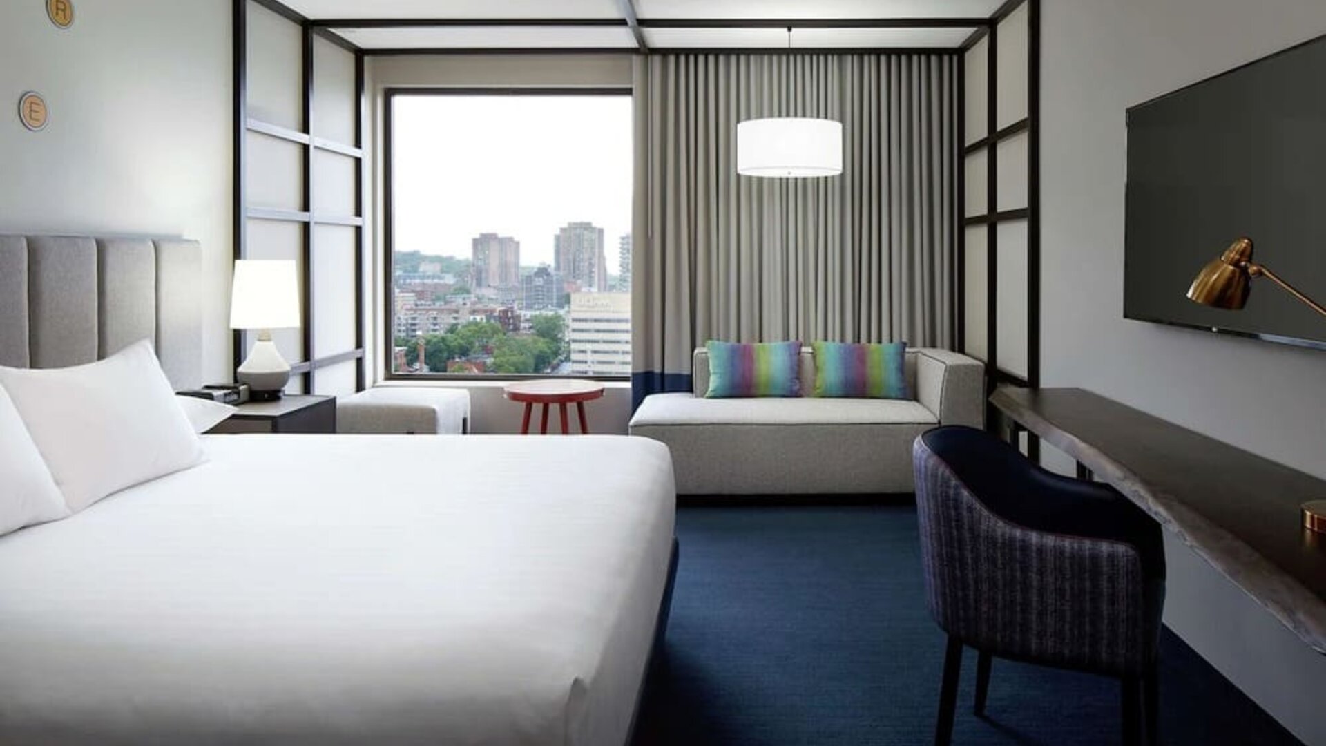 Day use room at DoubleTree By Hilton Montreal.