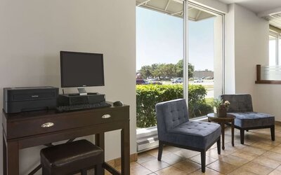 Business center at Days Inn By Wyndham London.