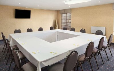 Meeting room at Days Inn By Wyndham Brantford.