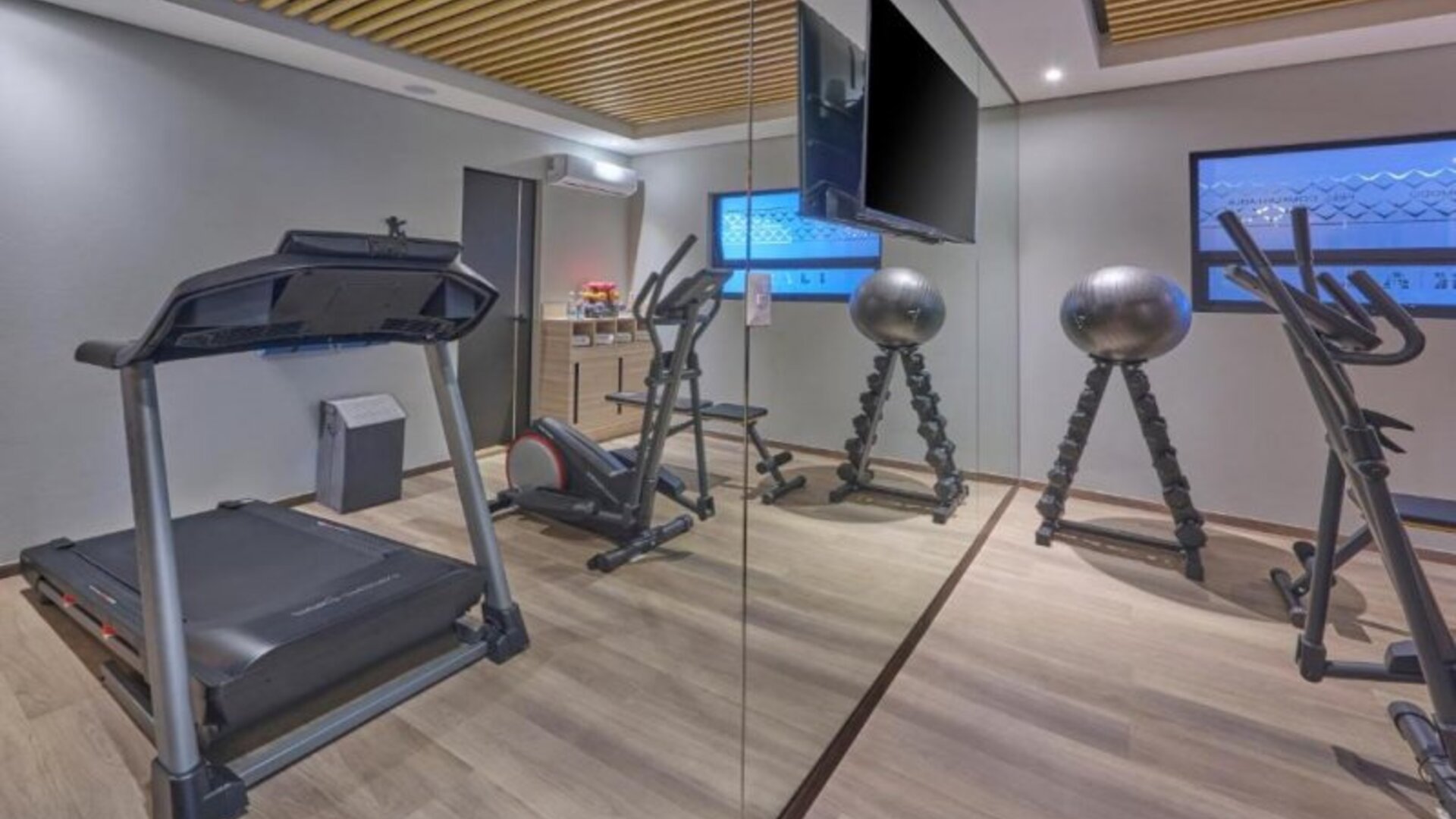 KALI La Raza Mexico City