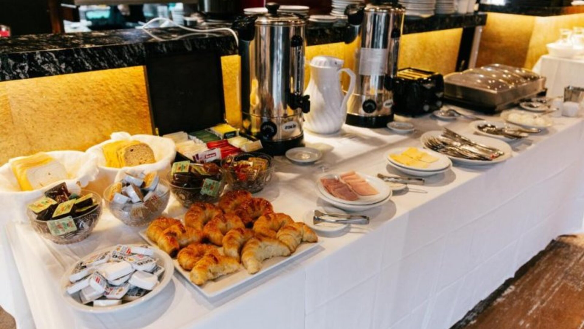 Hotel Plaza Central Canning