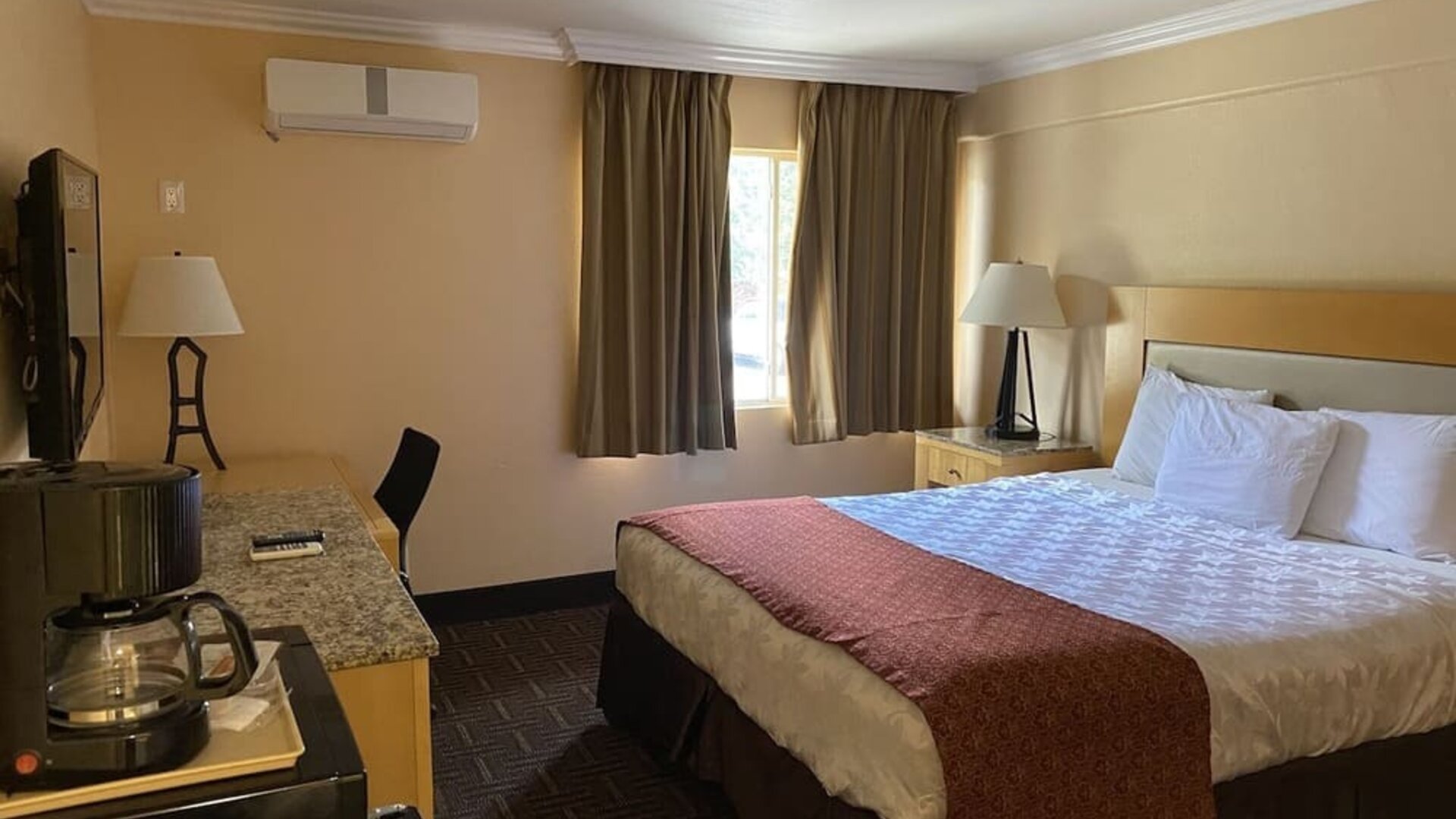 Day use room at Lemon Tree Hotel & Suites Anaheim.