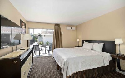 Day use room at Lemon Tree Hotel & Suites Anaheim.