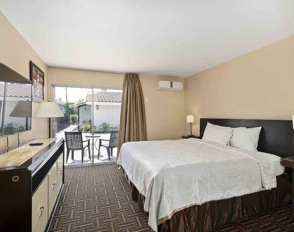 Day use room at Lemon Tree Hotel & Suites Anaheim.