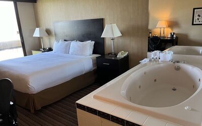 Day use room at Wyndham Garden Schaumburg Chicago Northwest.