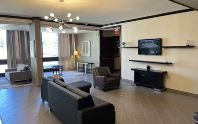 Lounge at Wyndham Garden Schaumburg Chicago Northwest.