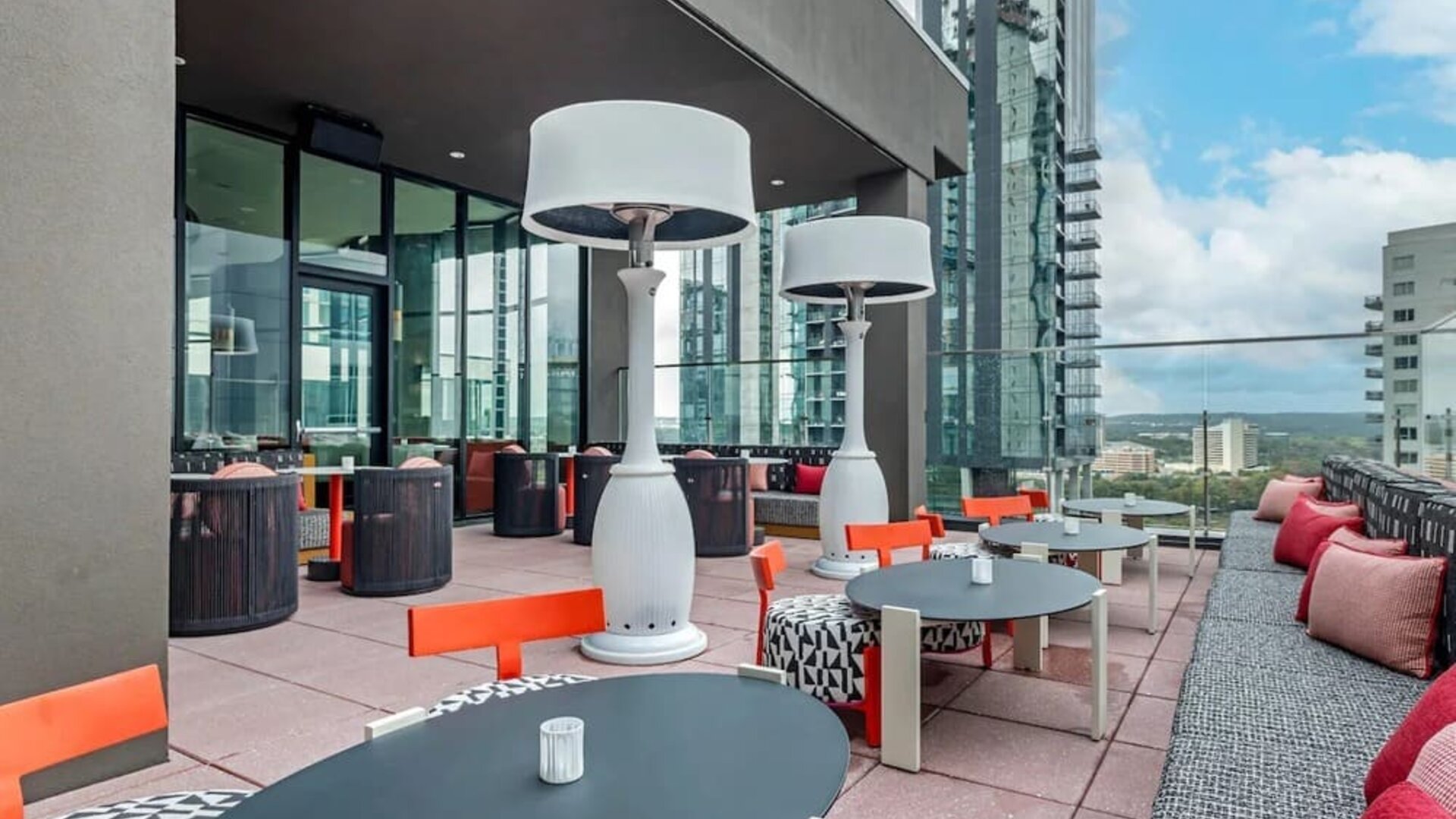 Cambria Hotel Austin Downtown