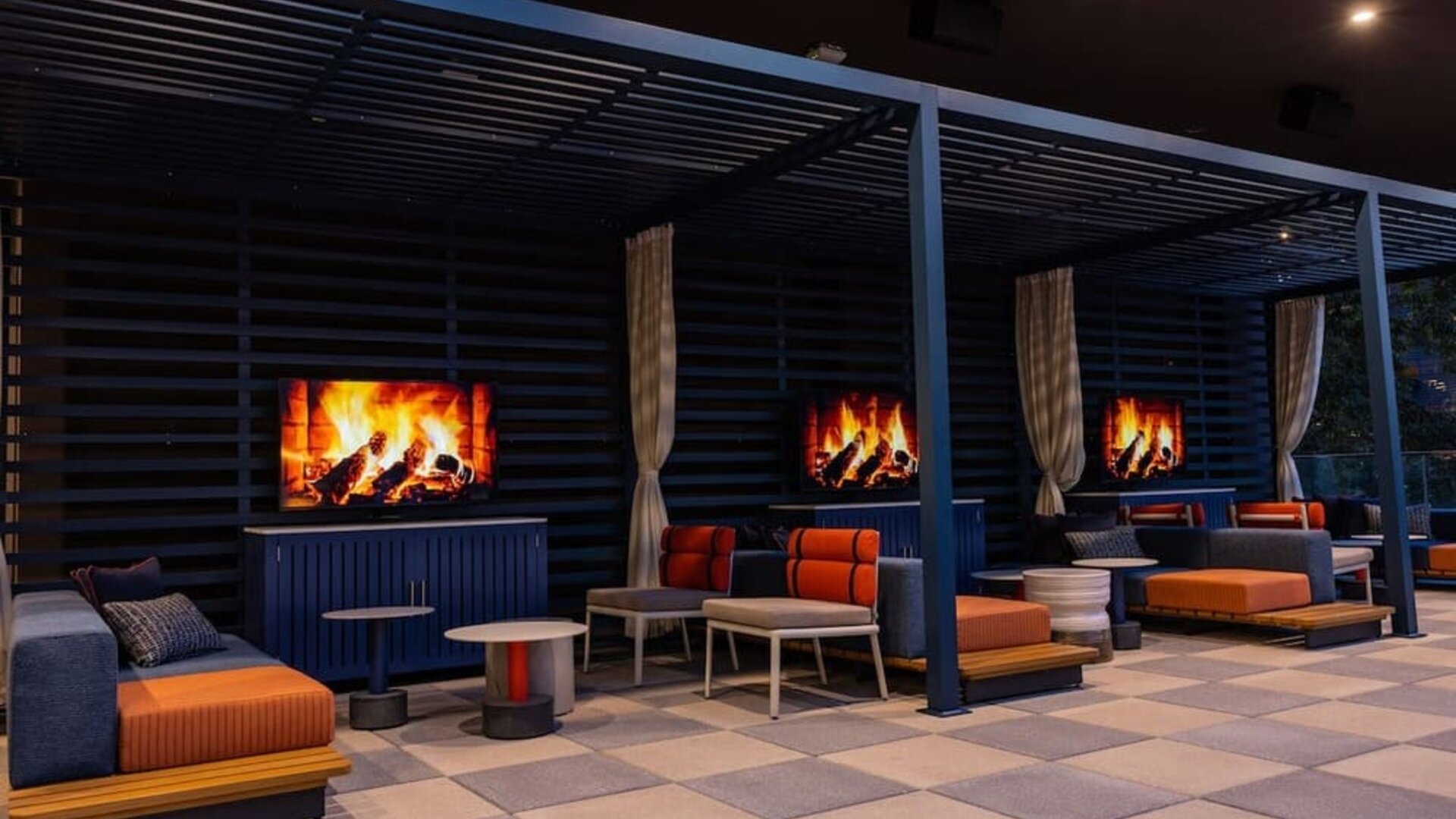 Cambria Hotel Austin Downtown