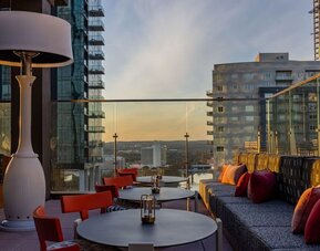 Cambria Hotel Austin Downtown