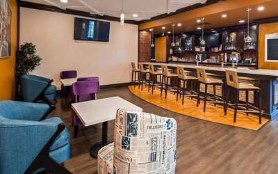 Hotel bar at Best Western Premier Toronto Airport Carlingview.