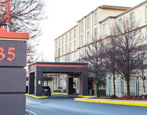 Hotel exterior at Best Western Premier Toronto Airport Carlingview.