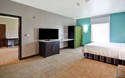 Day use room at Home2 Suites By Hilton El Reno.