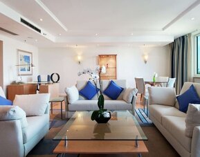 Lobby and lounge at Hilton Dusseldorf.