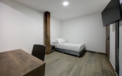 XLiving Host & Rooms