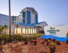 Hotel exterior at Homewood Suites By Hilton Orlando Theme Parks.