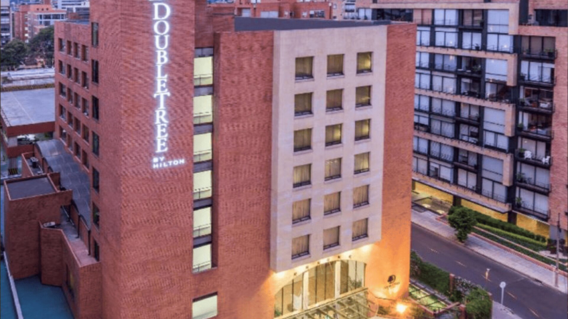 DoubleTree by Hilton Bogotá Calle 100