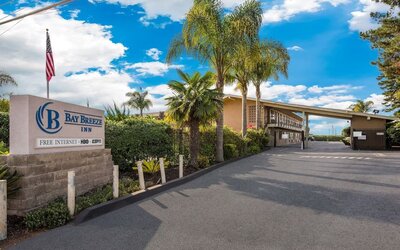Hotel exterior at Bay Breeze Inn.