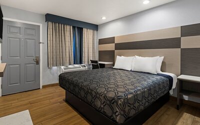 Day use room at Bay Breeze Inn.