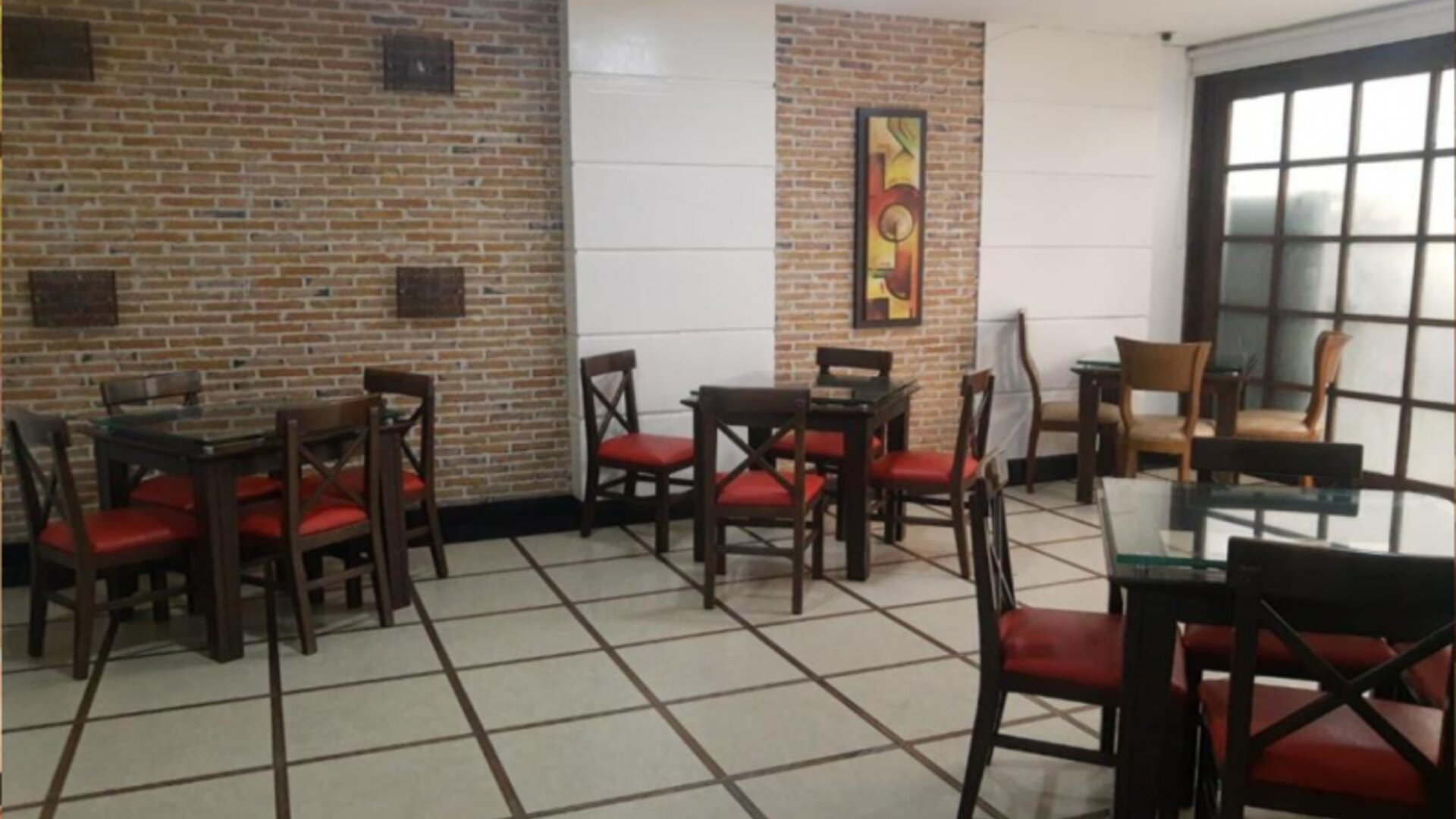 Tower - Embajada Americana