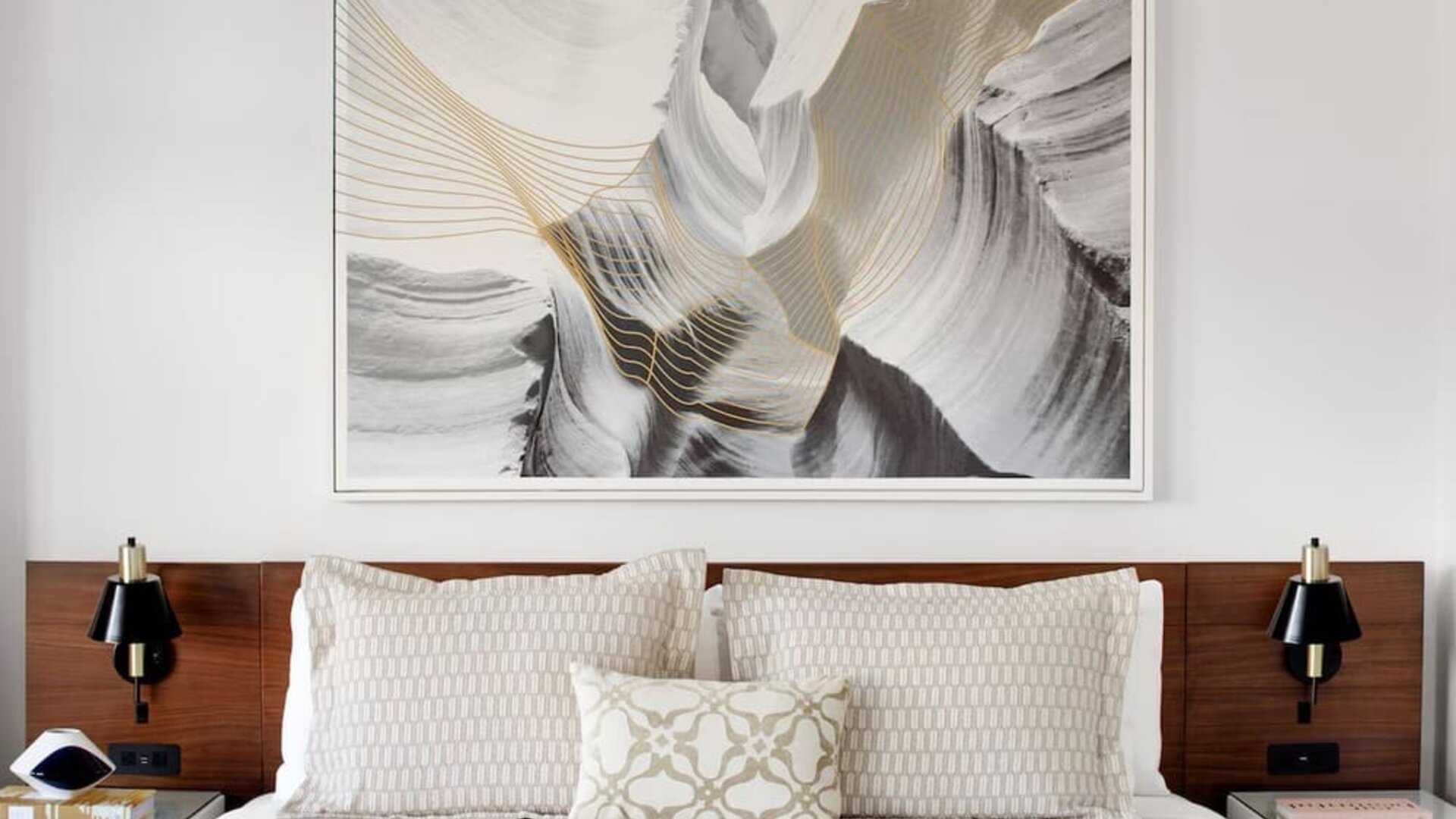 Romantic king room at Eurostars St. Gregory.