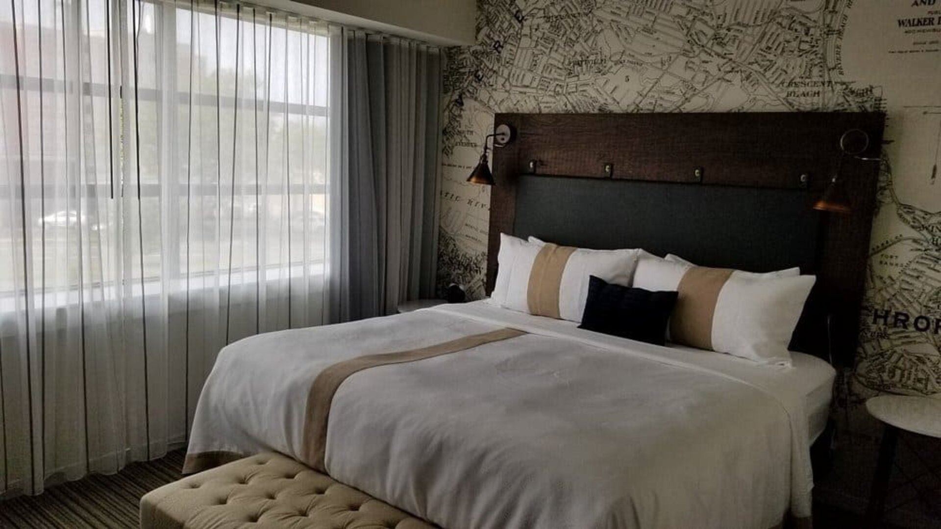 Day use room at Envision Hotel Boston-Everett.