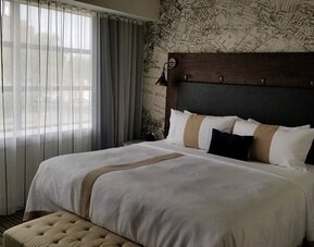 Day use room at Envision Hotel Boston-Everett.