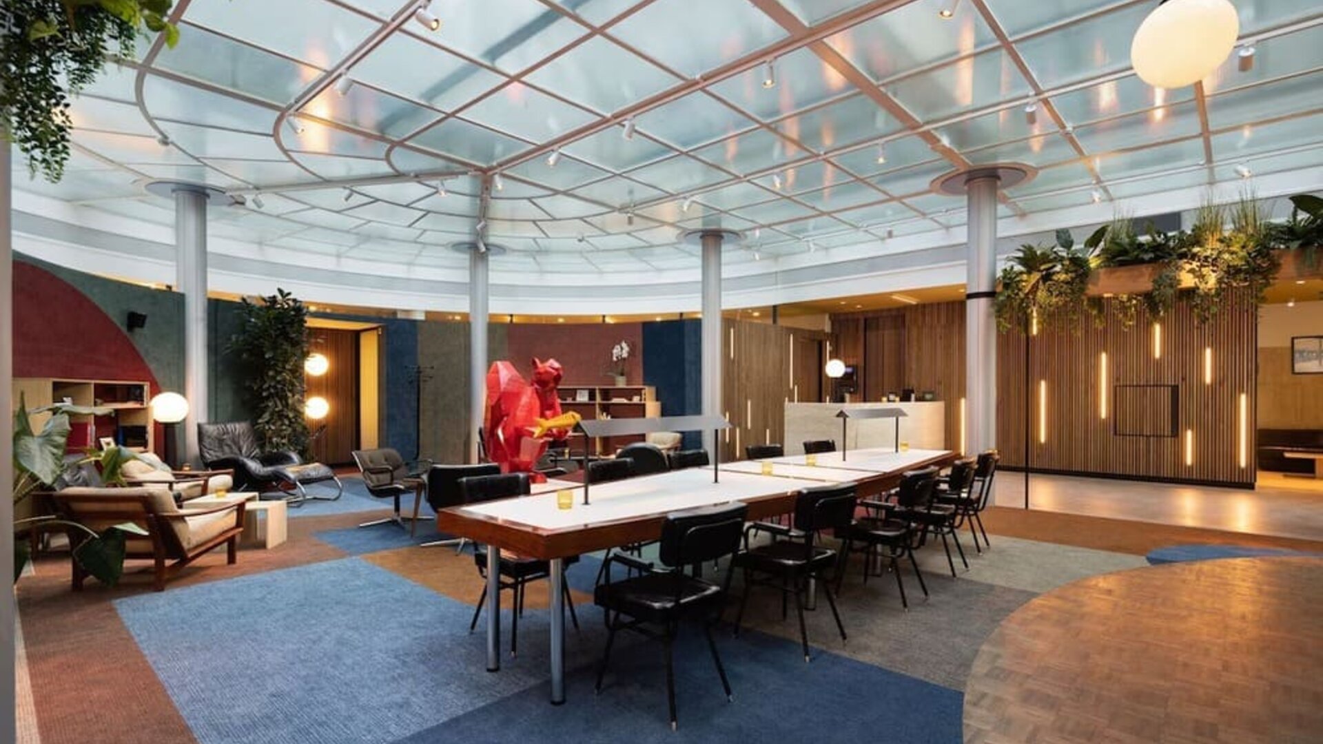 Meeting space at Motto By Hilton Rotterdam Blaak.