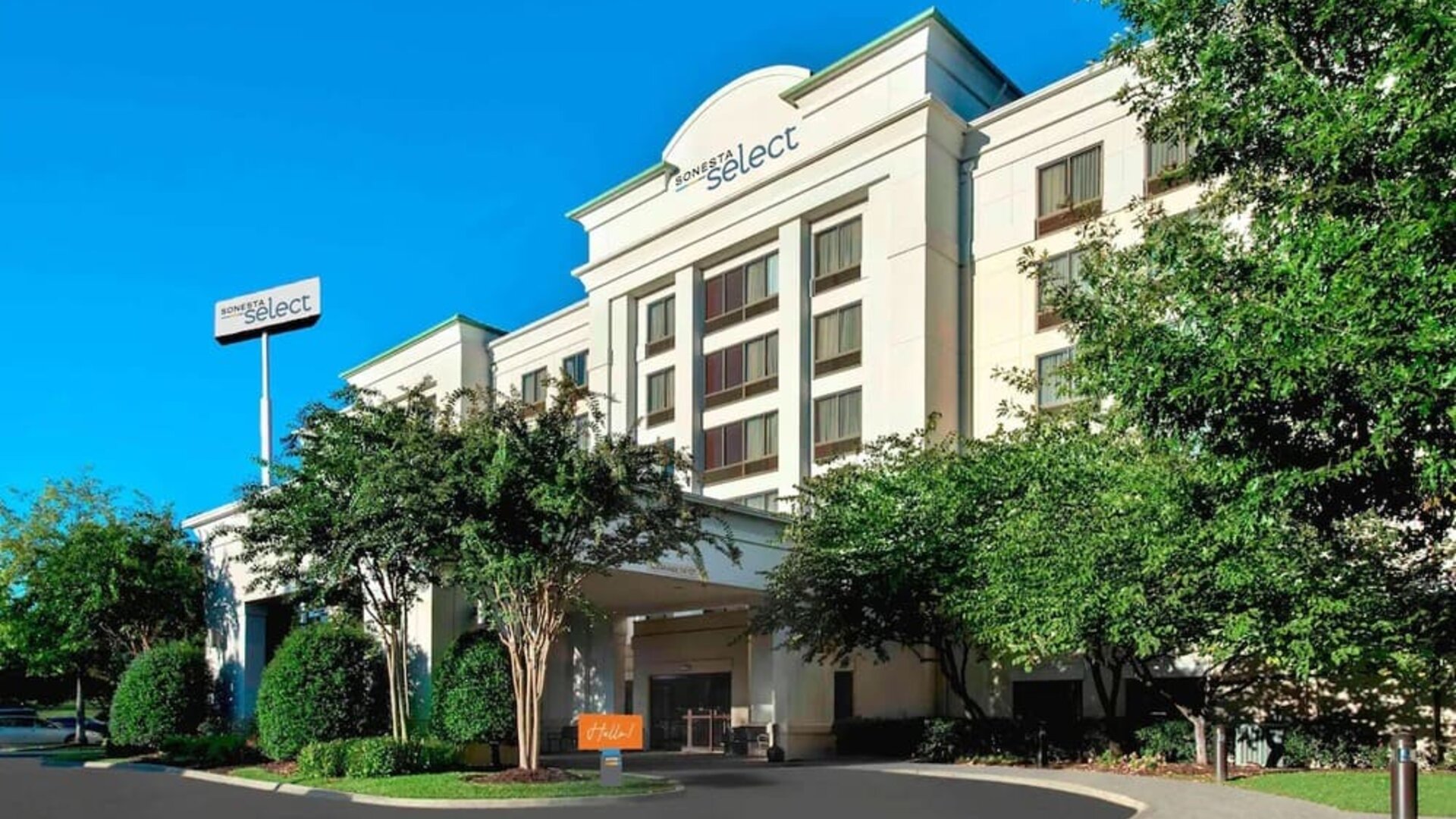 Hotel exterior at Sonesta Select Nashville Airport Suites.