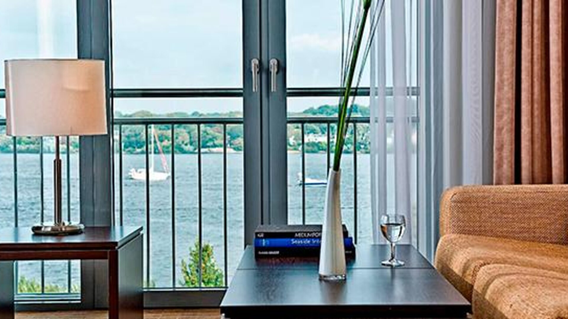 Elaya hotel hamburg finkenwerder