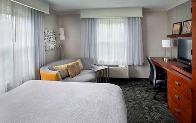 Day use room at Sonesta Select Tinton Falls Eatontown.