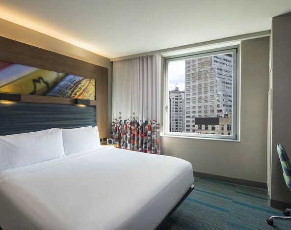 Day use room with natural light at Aloft Manhattan Downtown - Financial District.